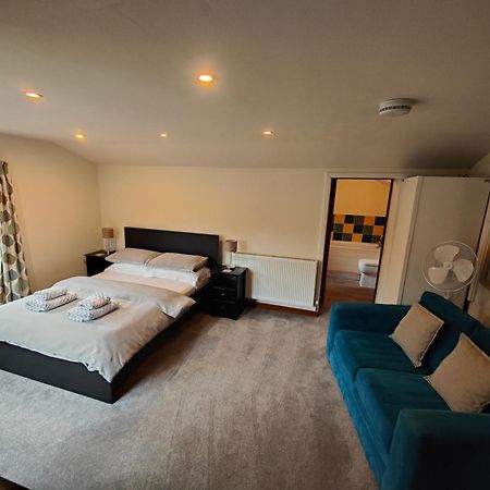 The Garden Lodge Llynclys 外观 照片