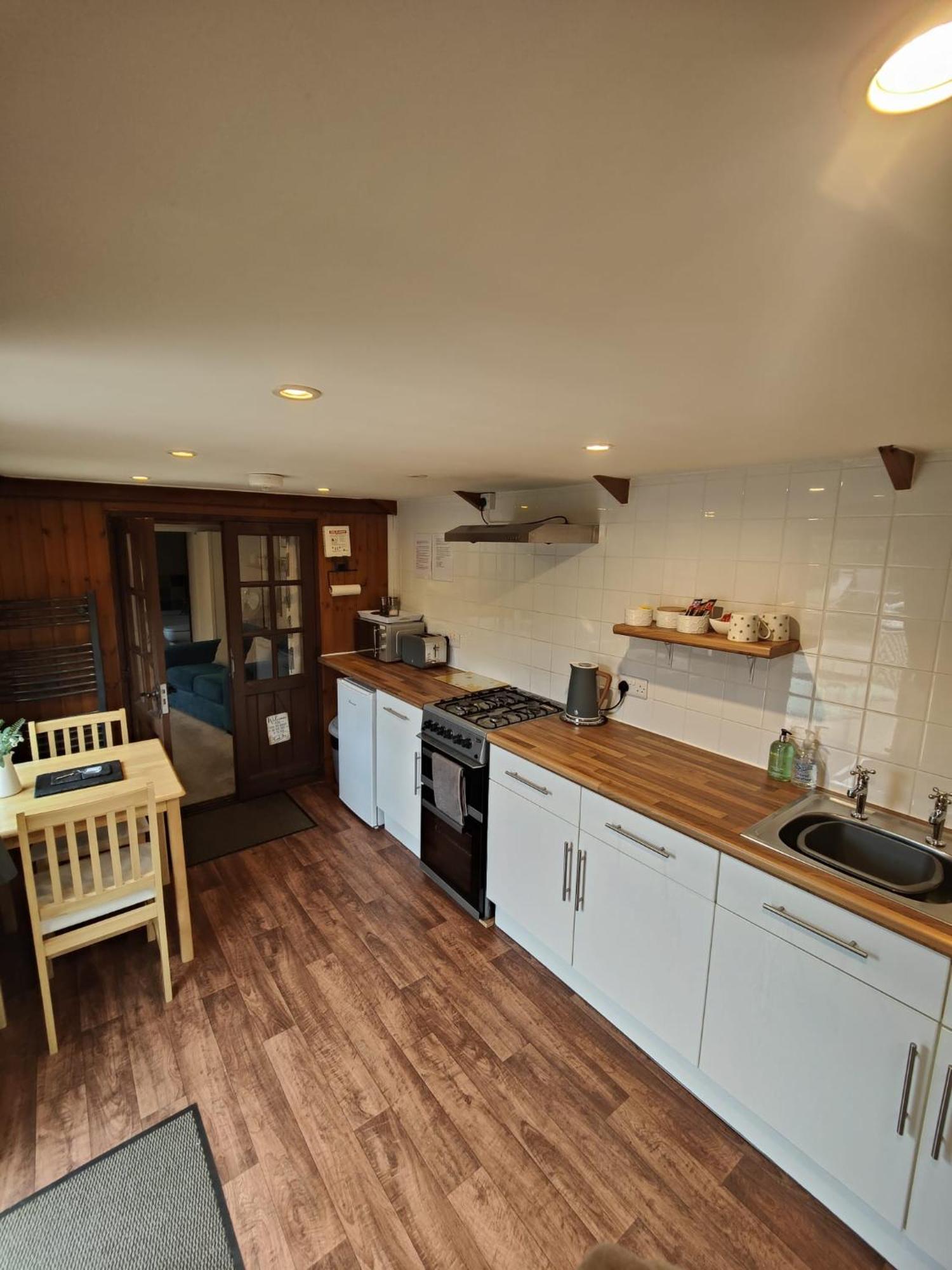 The Garden Lodge Llynclys 外观 照片