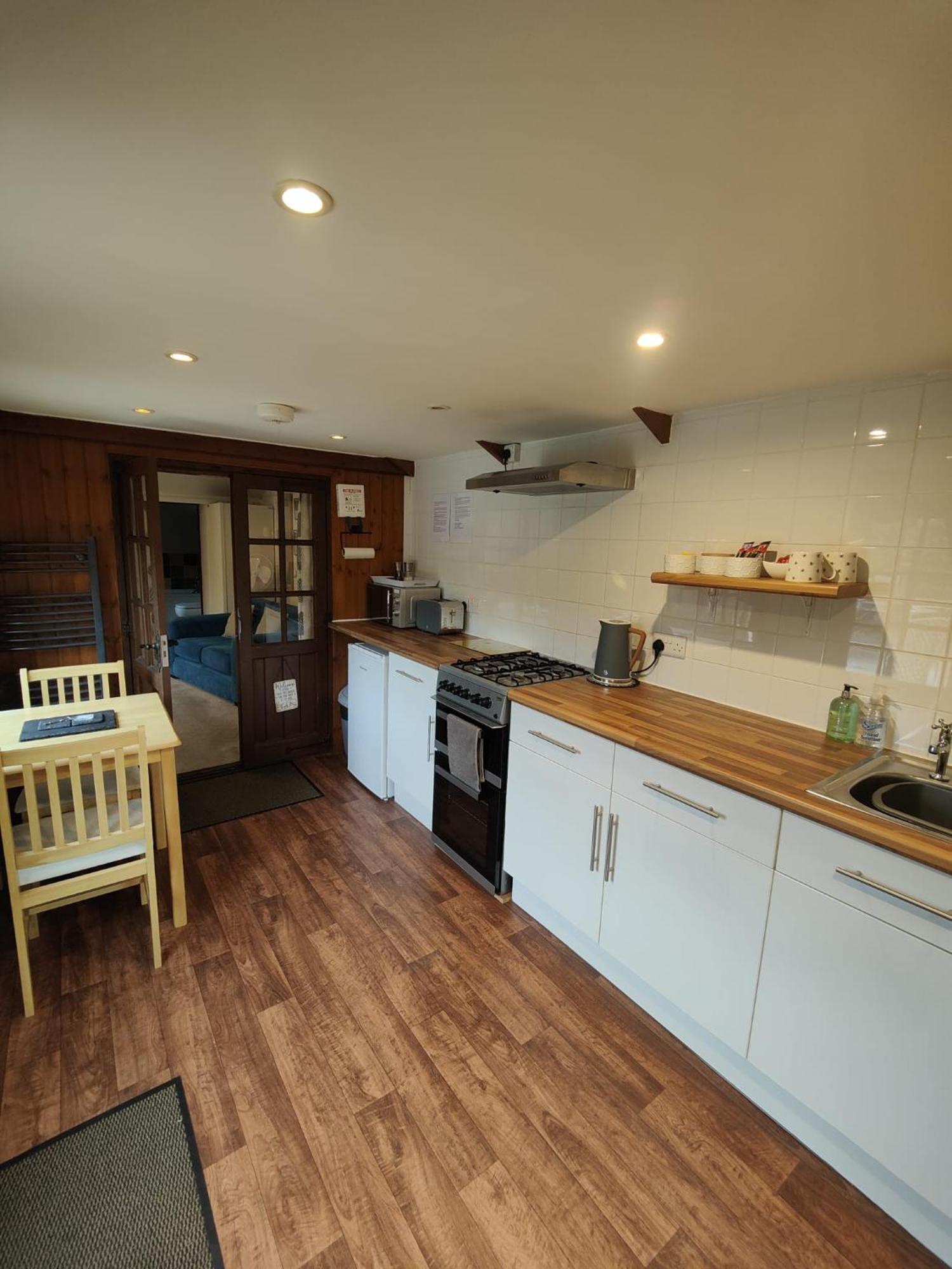 The Garden Lodge Llynclys 外观 照片