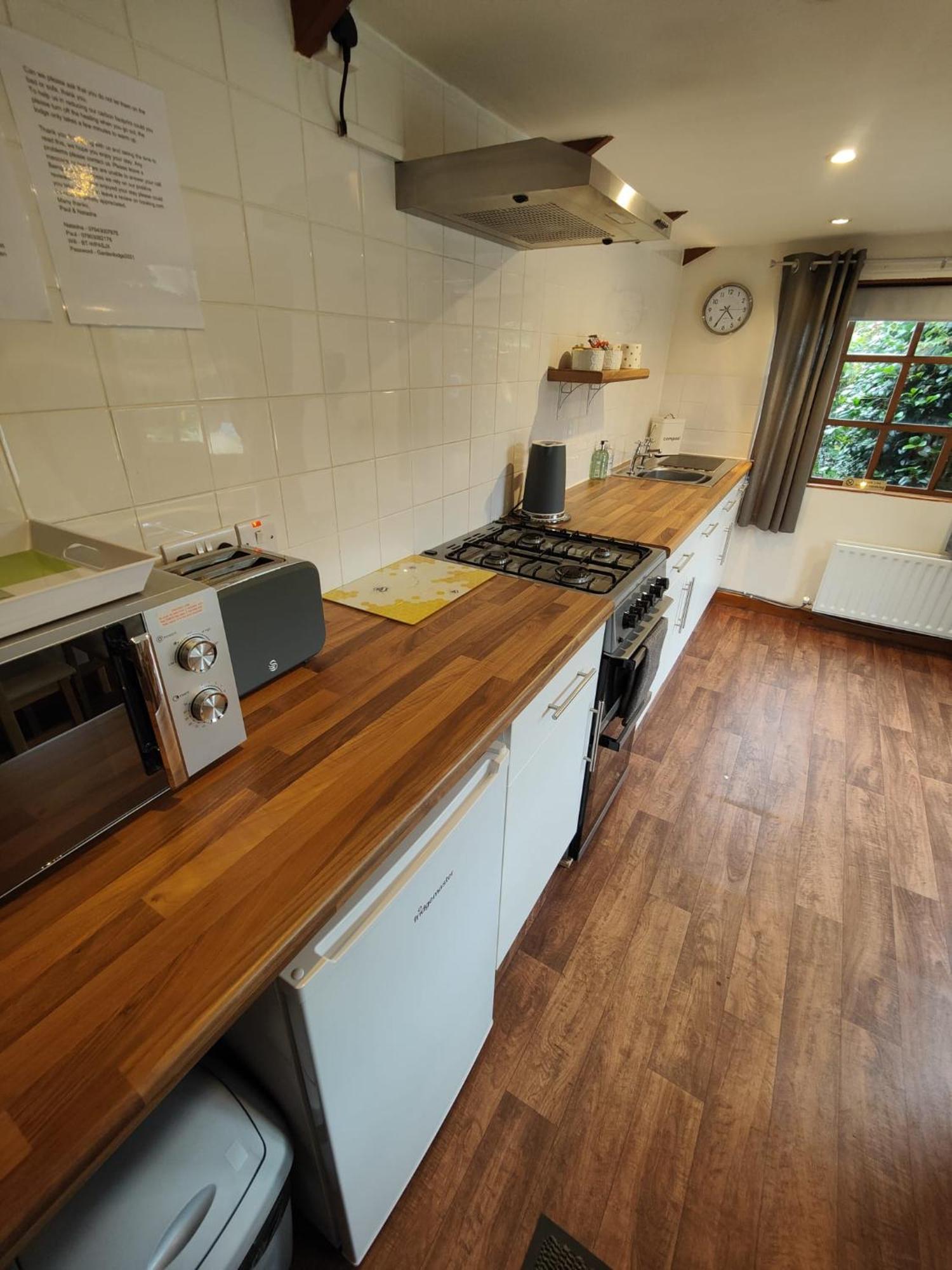 The Garden Lodge Llynclys 外观 照片