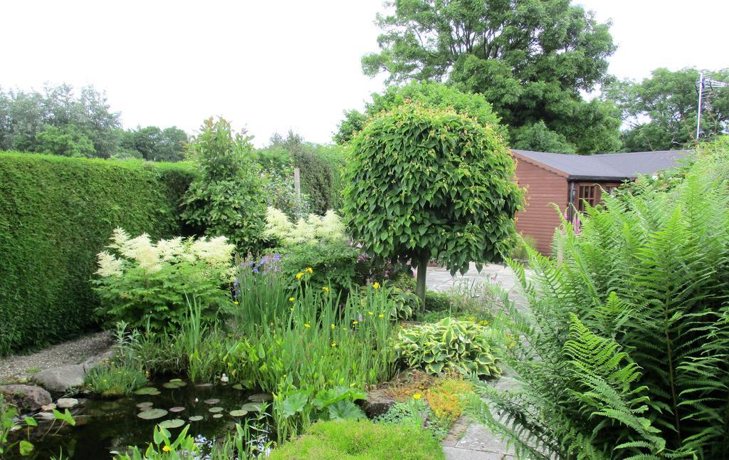 The Garden Lodge Llynclys 外观 照片